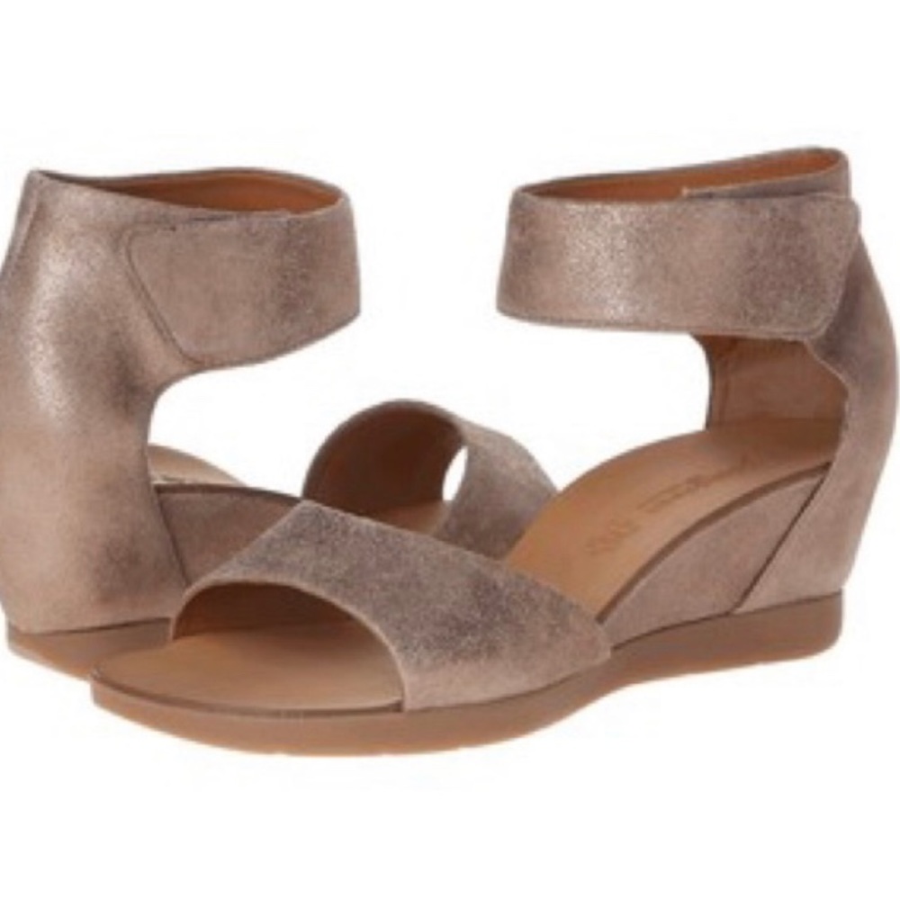 Paul Green Tammy Wedge Sandal Metallic Suede